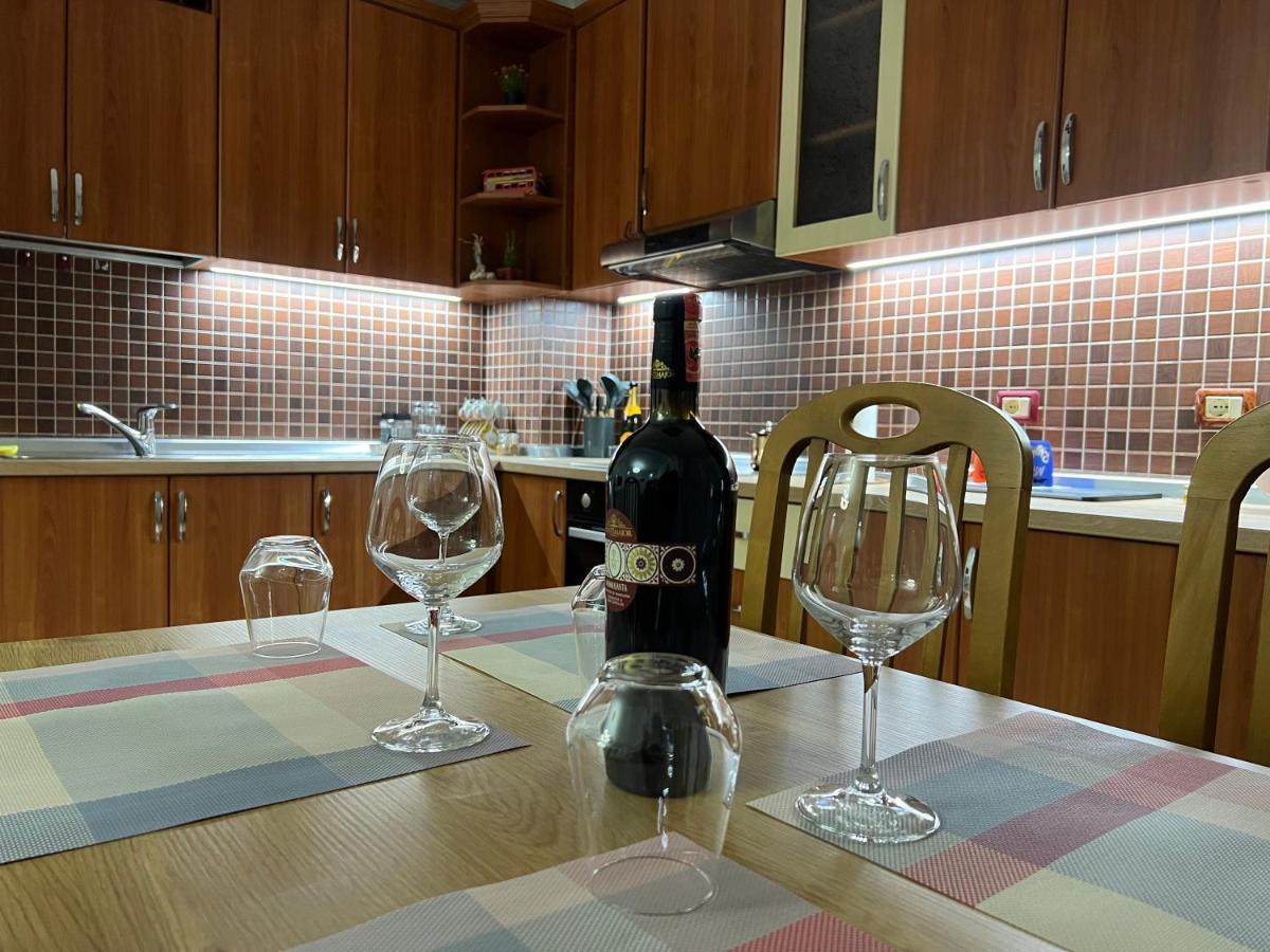 טיראנה Chestnut Yard Villa מראה חיצוני תמונה