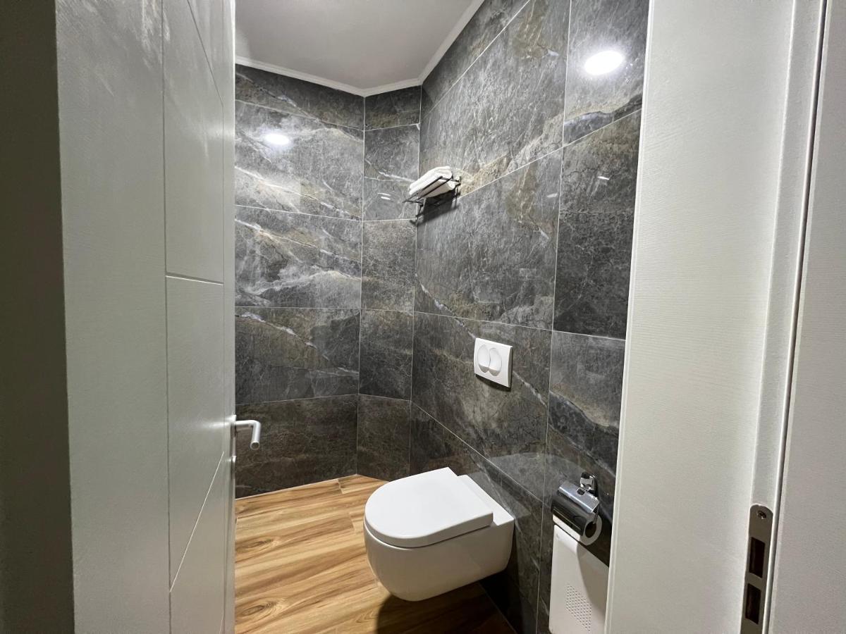 טיראנה Chestnut Yard Villa מראה חיצוני תמונה
