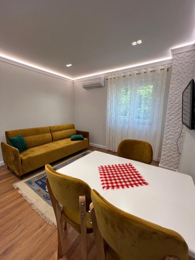 טיראנה Chestnut Yard Villa מראה חיצוני תמונה